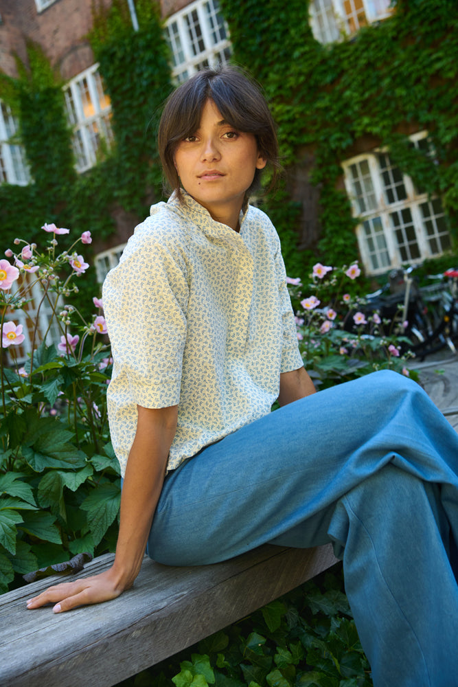 Tolsing Frida Skjorte / Small Flowers