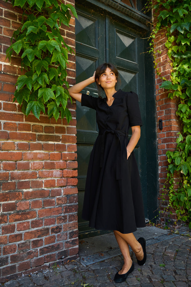 Tolsing Rie Dress / Black