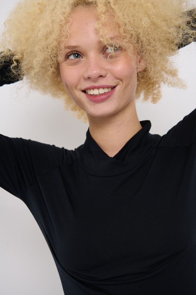 Sophia Lee Lucy Blouse / Soft black